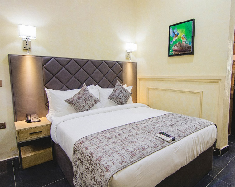 /web/uploads/116/BON HOTEL ABUJA /room-photos/Executive Classic Room/bon-asokoro1 EX.CL.jpg